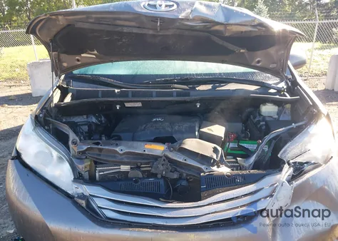 2017 Toyota Sienna Xle 7 Passenger from USA, damaged, VIN 5TDDZ3DCXHS176849